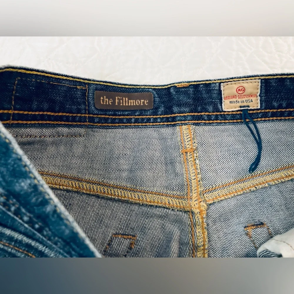 Great Condition Vintage Looking Jeans - Picture 5 of 11